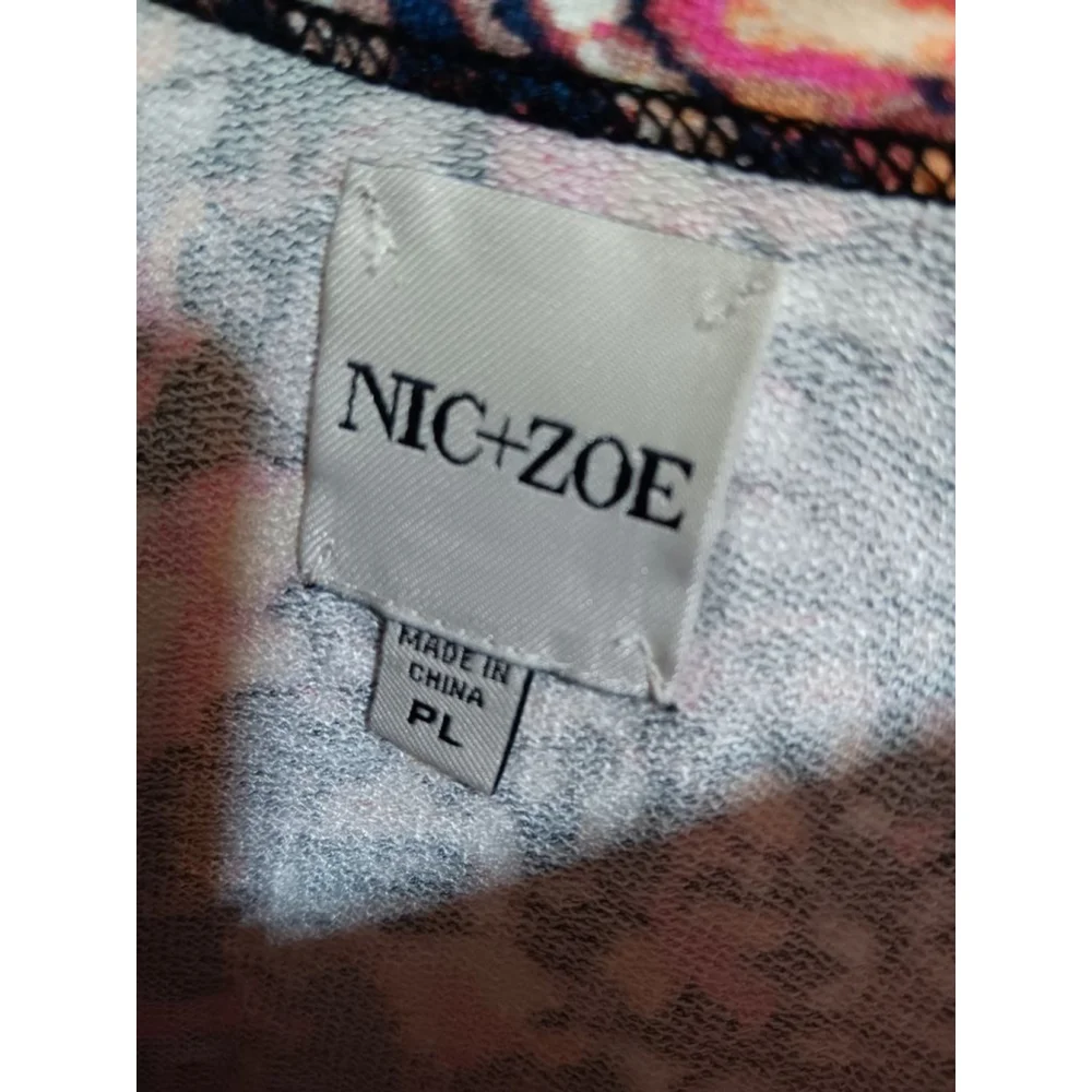 Nic + Zoe Kaleidoscope Top with Stretch Gather Detail Right Hem. - Picture 11 of 12